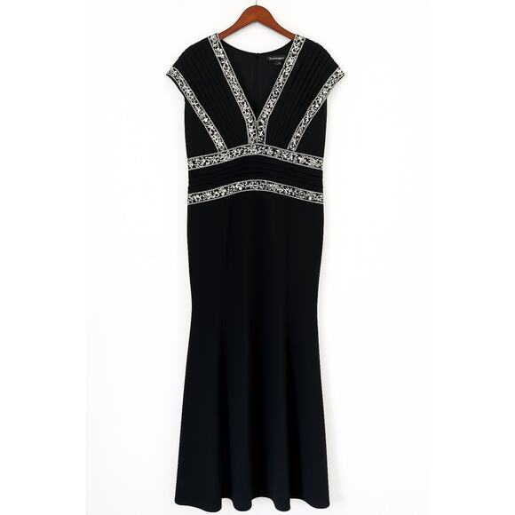 Tadashi Shoji Embroidered V-Neck Black Ivory Gown | Size 16 | NWOT - Picture 5 of 14